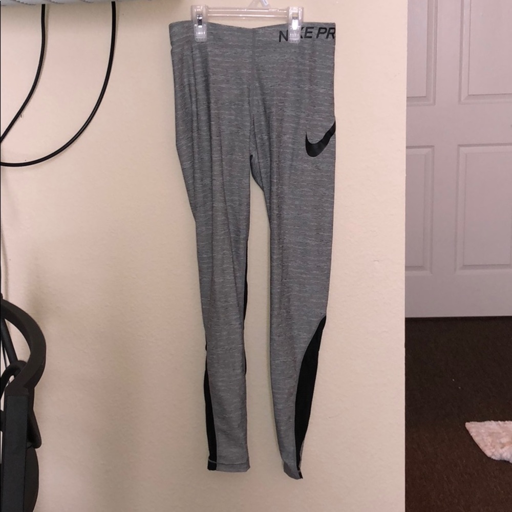 Nike Pro leggings small